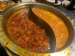 -沸炉重庆老火锅(军事博物馆店)