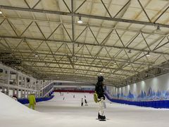 -乔波室内滑雪场