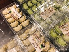 -新镇江酒家(南京西路店)