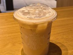 -星巴克臻选(上海中环广场2F店)