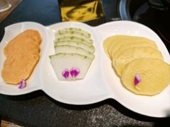 -大匠工房古船木艺术餐厅·猪肚鸡专门店(长白仙岛店)