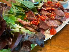 -Chom Cafe and Restaurant