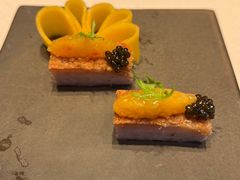 鲟鱼子黄桃豆仁椒柠酱烧腩肉-丽思卡尔顿酒店-天泰轩中餐厅(大沽北路店)