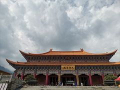 -三塔倒影公园