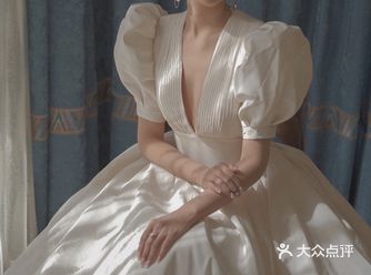 公主梦中的婚纱一眼就爱上