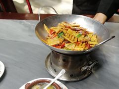 锅仔腊肉干笋-蔼若春.传承三十年云南菜(金碧公园店)