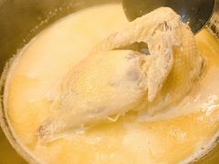 -鲜入围煮花胶鸡海鲜火锅
