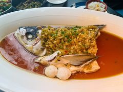 招牌凤凰鱼头-凤凰湘语·湘粤鲜融(浦东旗舰店)