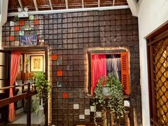 -Cuc Gach Quan Restaurant