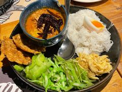 -Kub Kao Kub Pla (Terminal21)