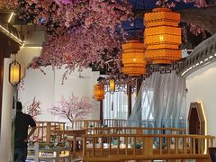 -荷塘秋月·本帮江浙菜(国权路店)