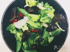 -那家小馆•北京菜•烤鸭(中关村店)