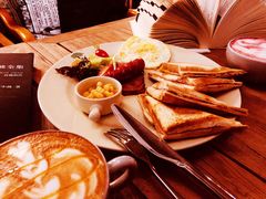 -reading cafe瑞汀咖啡(新华路店)