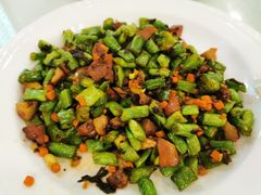 四季豆榄菜炒叉烧粒-海宝酒家(中山四路店)