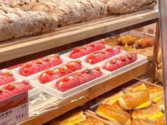 -超港·蛋糕面包(龙河路店)