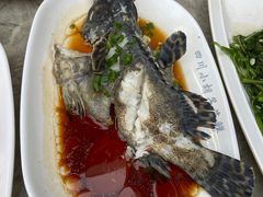 -四川小胡子海鲜(丁村万人海鲜广场店)