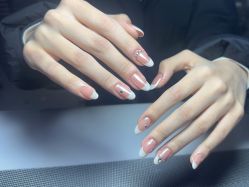 -星辰·新中式美甲美睫工作室