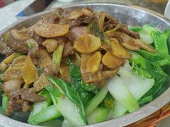 广宁白菜心炒牛肉-玲玲美食宁辉店(葵蓬店)