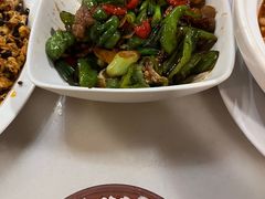 嘉丰小炒肉-嘉丰湘菜馆(芳群园店)