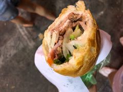 -Bánh Mì Huynh Hoa