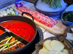 -热火朝天鲜切牛肉火锅(南强街巷店)