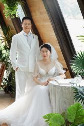 -雪中彩影婚纱摄影·微光艺术中心