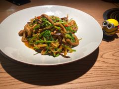 酸萝卜炒鹅肠-吃饭皇帝大土家民族菜(正大广场店)