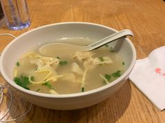 鲜肉小馄饨-东泰祥生煎馆(重庆北路店)