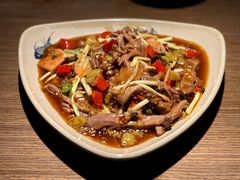 -肖四女乐山跷脚牛肉(世博源店)