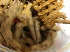 -梁老三麻辣鸡头总店