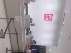 -优衣库(红谷滩万达店)
