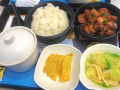 -老娘舅餐厅(黄龙体育中心店)