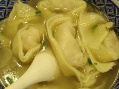 鲜肉馄饨-小姜锅贴(凤凰街店)