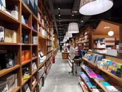 -百新书局(尚悦湾店)