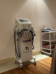 -尊尚柏丽美容SPA