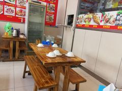 -老码头海鲜烧烤炒菜(广西路店)