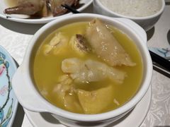 花胶鸡煲汤-维园悦谱·海派家常菜(乌鲁木齐南路店)