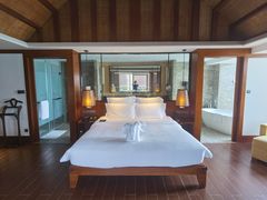 -三亚湾海居铂尔曼度假酒店