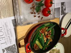 番茄脆菇沙拉-小大董·烤鸭(凤凰汇店)