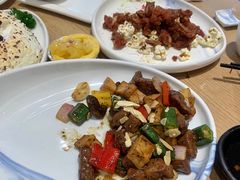 五彩雪花牛肉粒-宴会中心