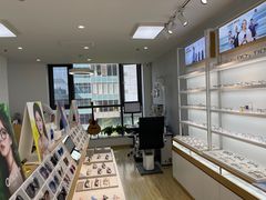 -识光造镜·蔡司官方授权店(滨江万芊荟店)