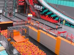 -极限PLAY运动娱乐新世界·团建派对潮玩休闲馆·室内蹦极高空游乐园