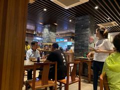 大堂-亮亮面馆(经六路店)