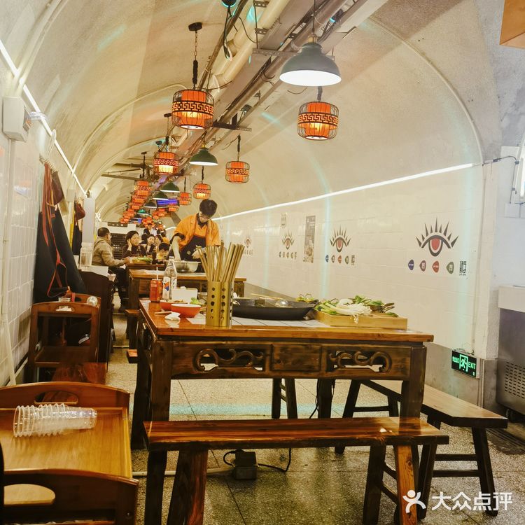 就这九宫格老火锅，谁能顶得住啊！！