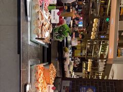 -钱小奴海鲜自助黑金店(杭州滨江龙湖店)