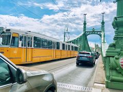 -多瑙河畔鞋履雕塑