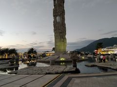 -亚龙湾中心广场