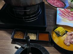 -山居屋炭火烧肉(厚街万达店)