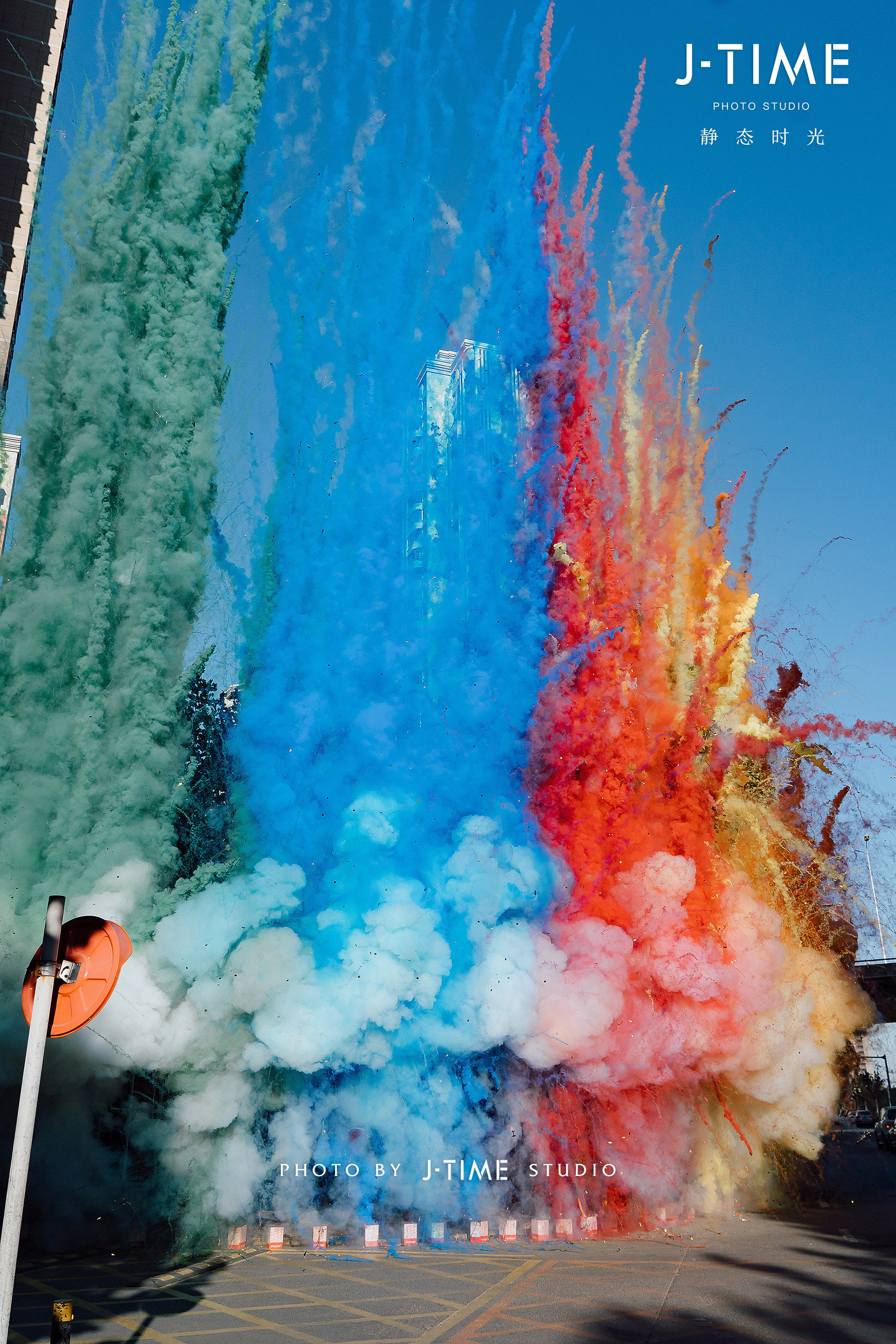 大连婚礼彩烟墙,结婚用彩色烟雾