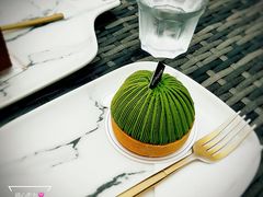 -UNI UNI(环亚凯瑟琳店)